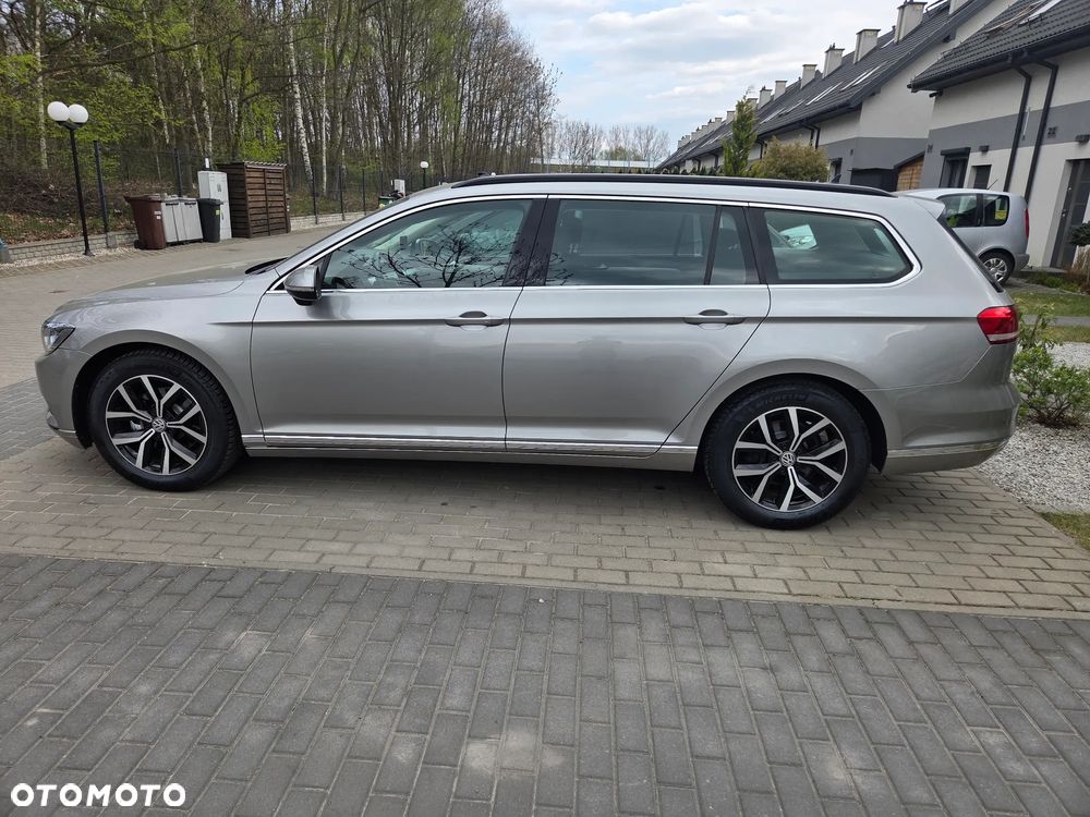 Volkswagen Passat - 16
