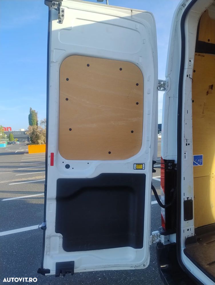 Ford Transit - 33
