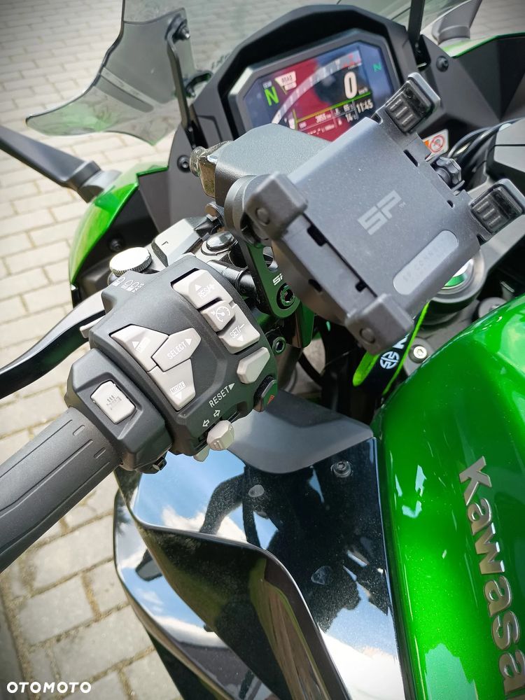 Kawasaki Ninja 1000 SX - 6