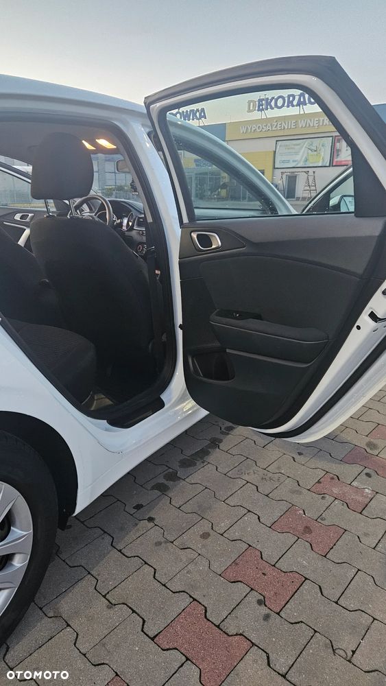 Kia Ceed 1.4 L Business Line - 21