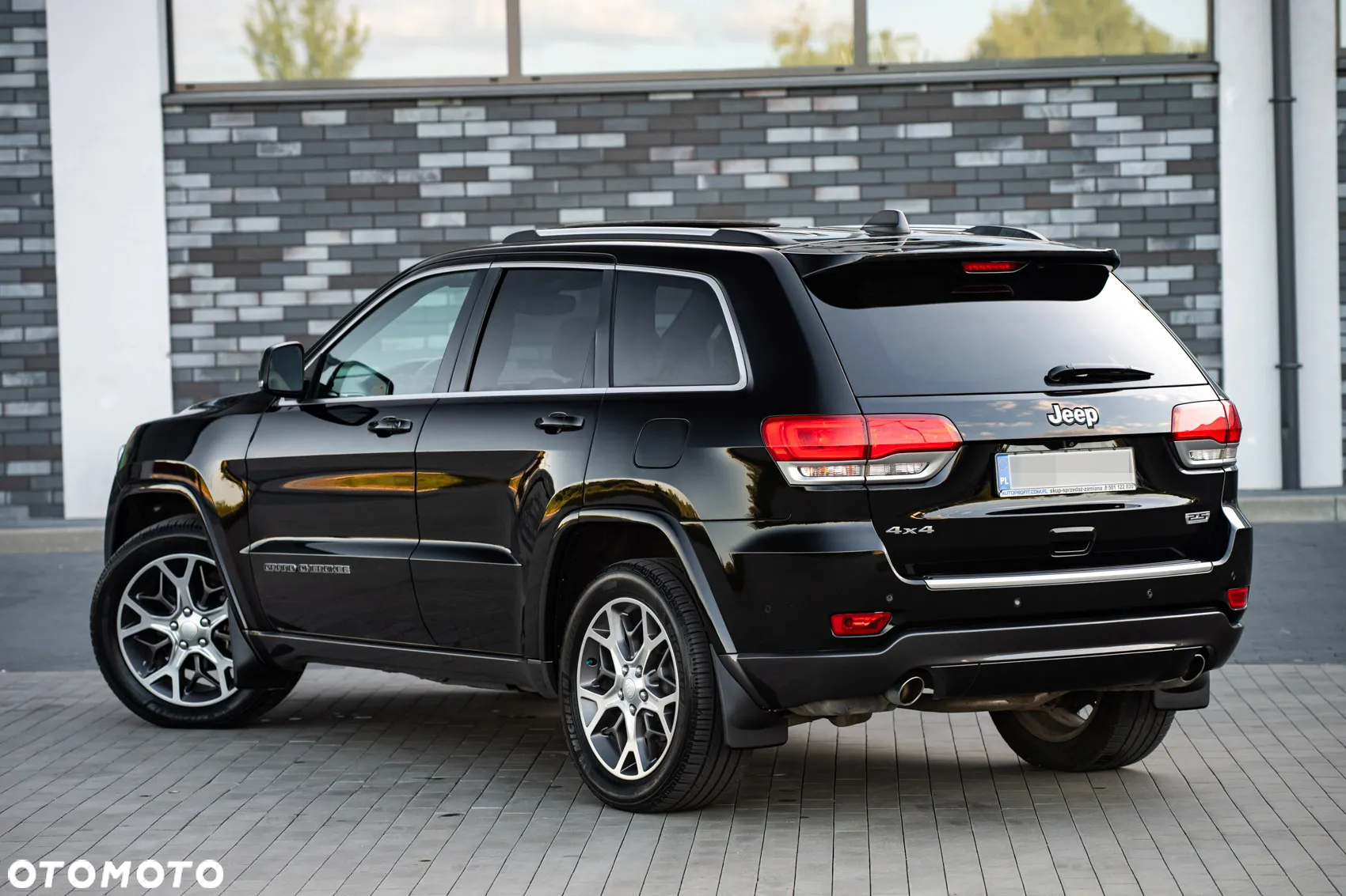 Jeep Grand Cherokee - 8
