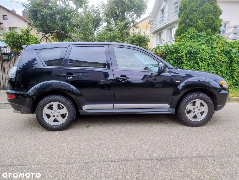 Mitsubishi Outlander 2.0 Intense 2WD - 1