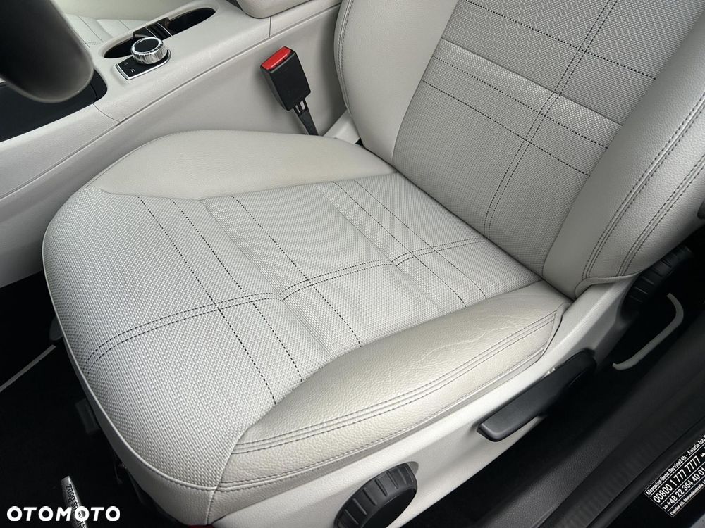 Mercedes-Benz Klasa A 180 7G-DCT - 13