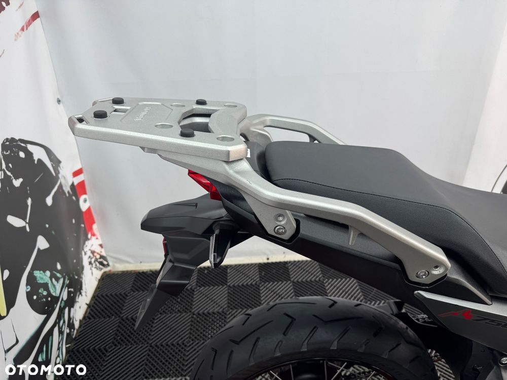 Honda XL - 32