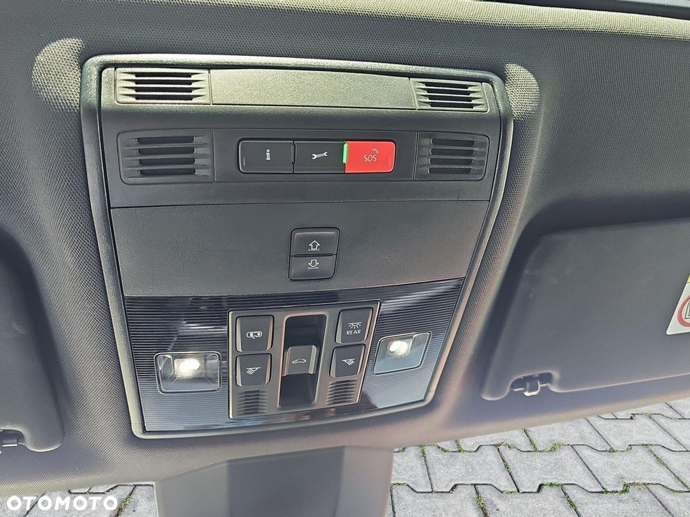 Skoda Superb 2.0 TDI SCR Sportline DSG - 28