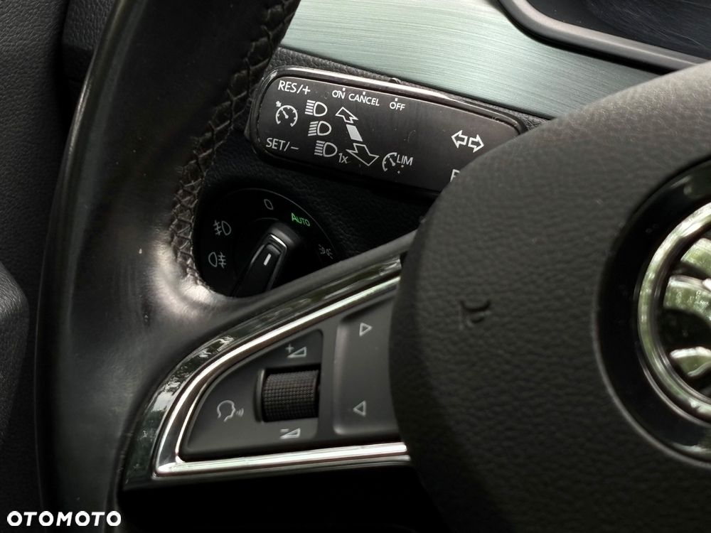 Skoda Superb 2.0 TDI Ambition DSG - 15
