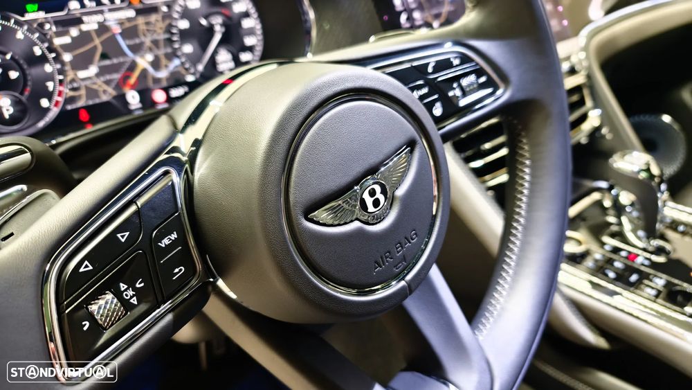 Bentley Flying Spur Hybrid S - 22