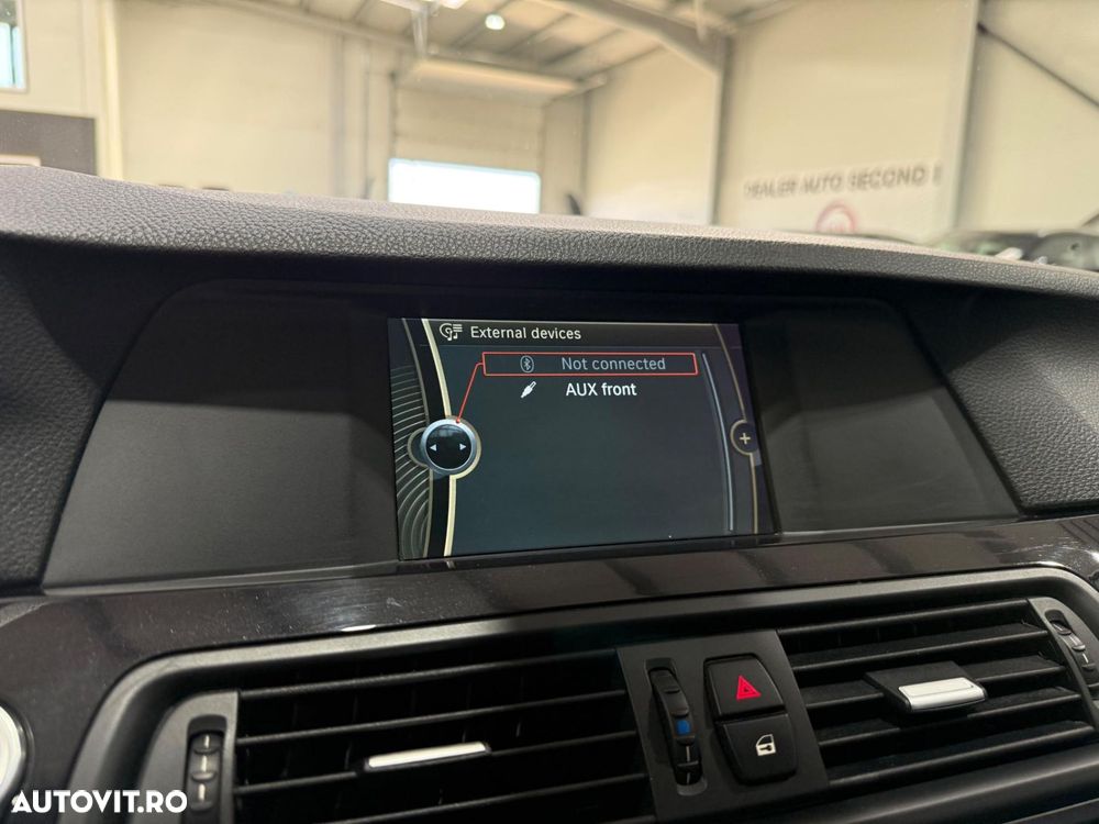 BMW Seria 5 520d Aut. Modern Line - 13