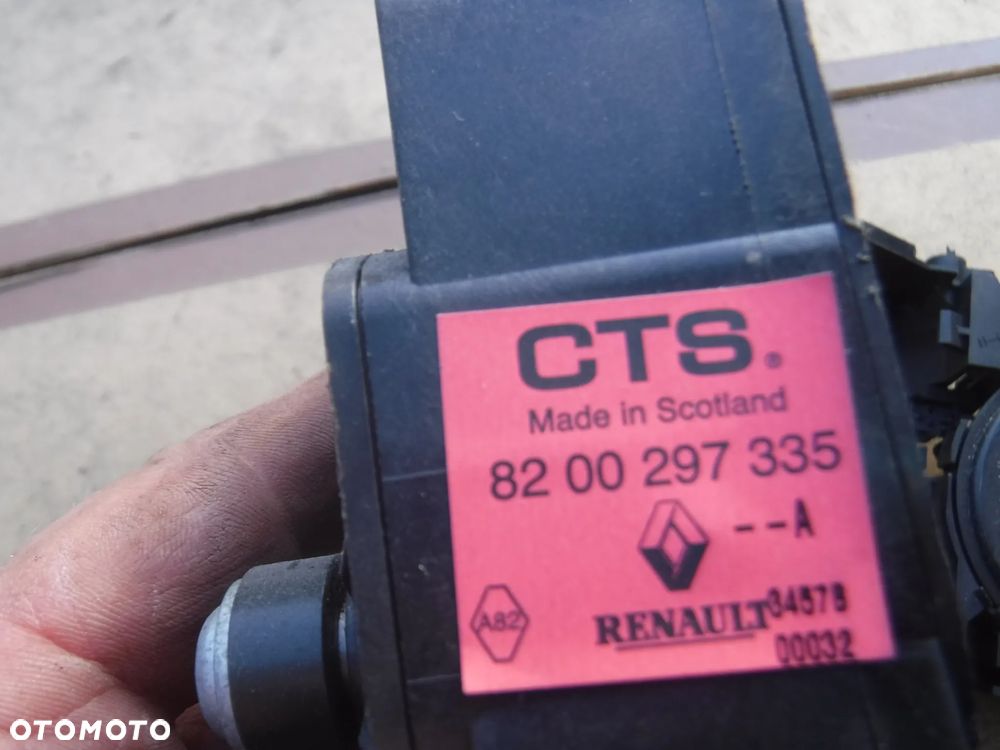 Renault Clio III 3 pedal potencjometr gazu 8200297335 - 2