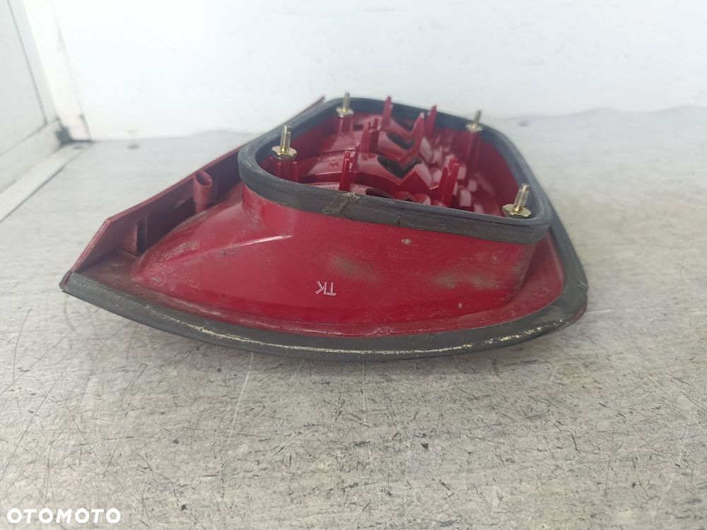 LAMPA TYLNA LEWA SKODA FABIA I FL KOMBI - 2