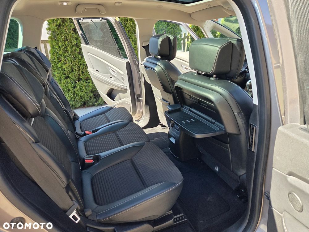 Renault Grand Scenic - 9