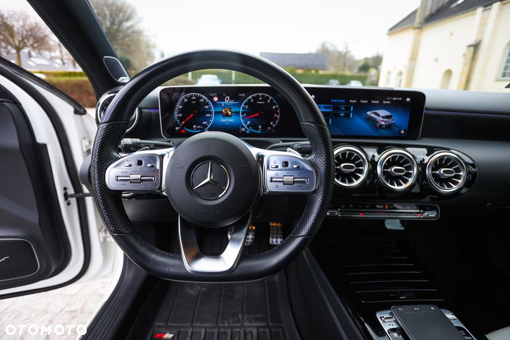 Mercedes-Benz Klasa A 250 AMG Line 7G-DCT - 19