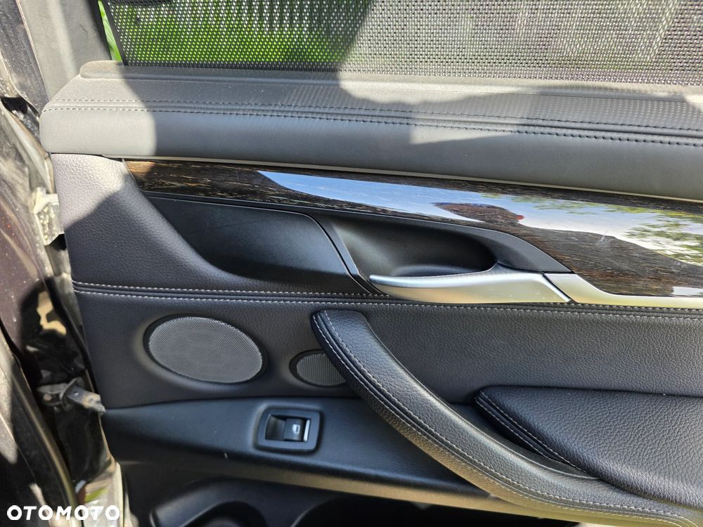 BMW X5 xDrive40d - 34
