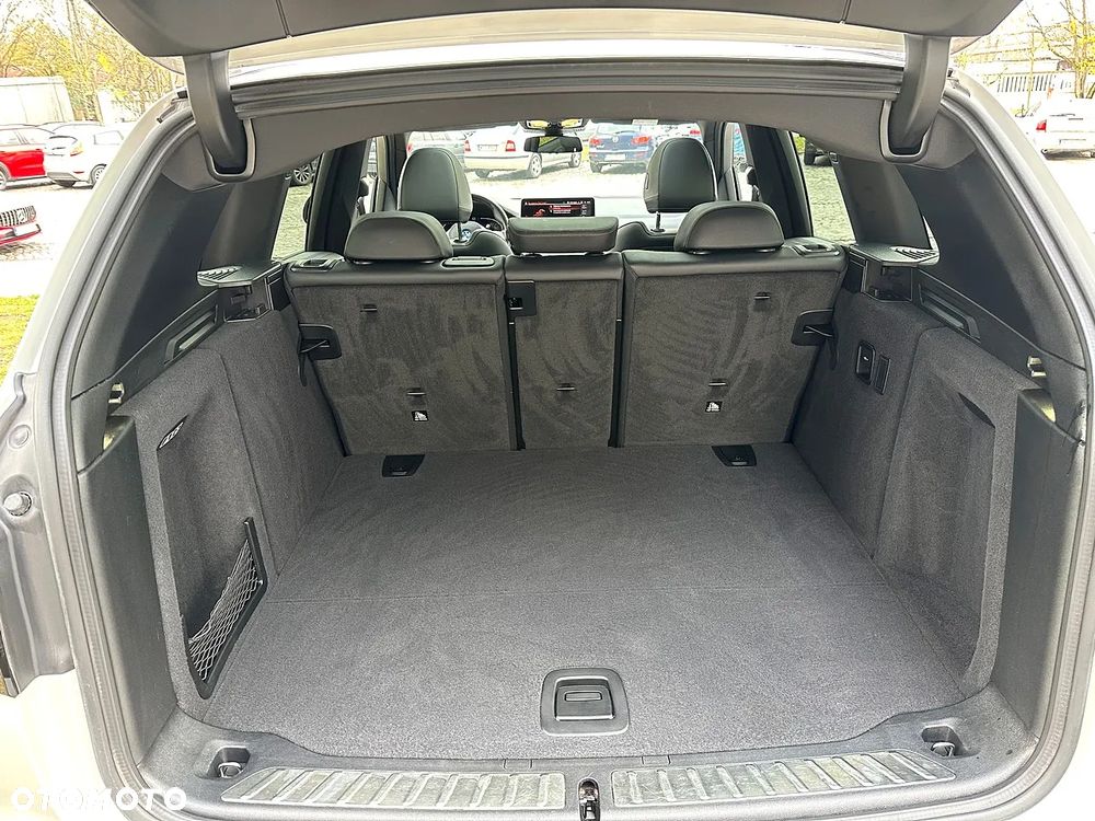 BMW iX3 80kWh Inspiring - 11