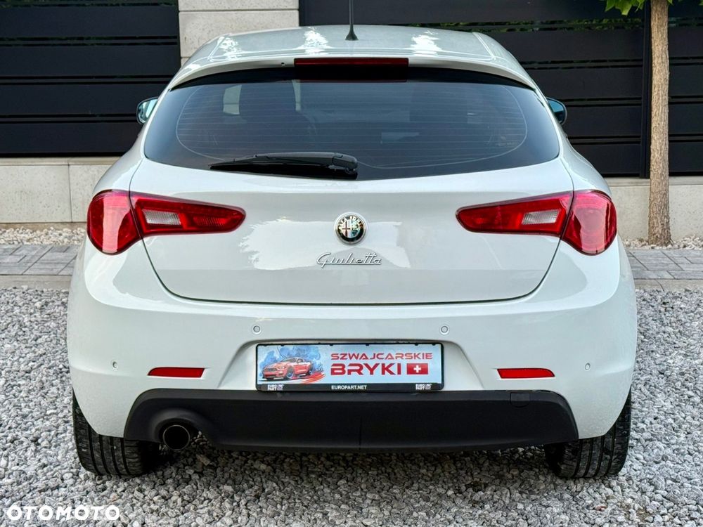 Alfa Romeo Giulietta 1.4 TB 16V Multiair - 11