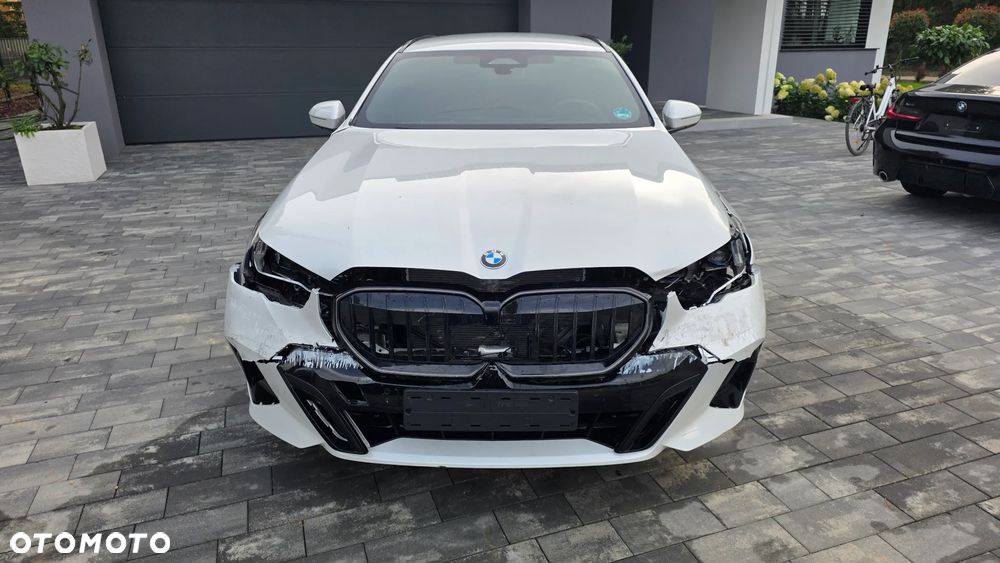 BMW Seria 5 520i mHEV M Sport - 14