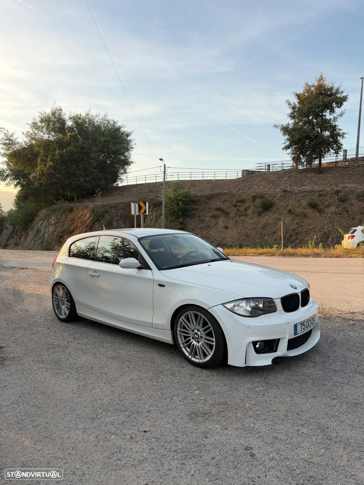 BMW 118 2013 photo 3