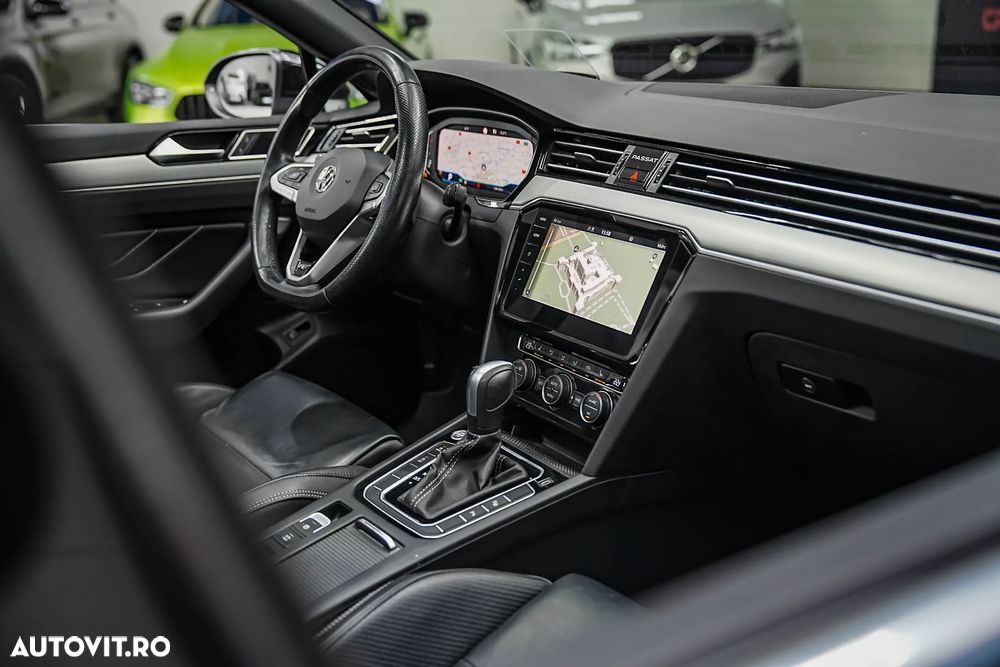 Volkswagen Passat 1.5 TSI ACT DSG R-Line - 34