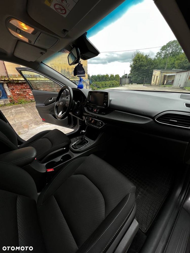 Hyundai i30 1.6 D GO Plus DCT - 12