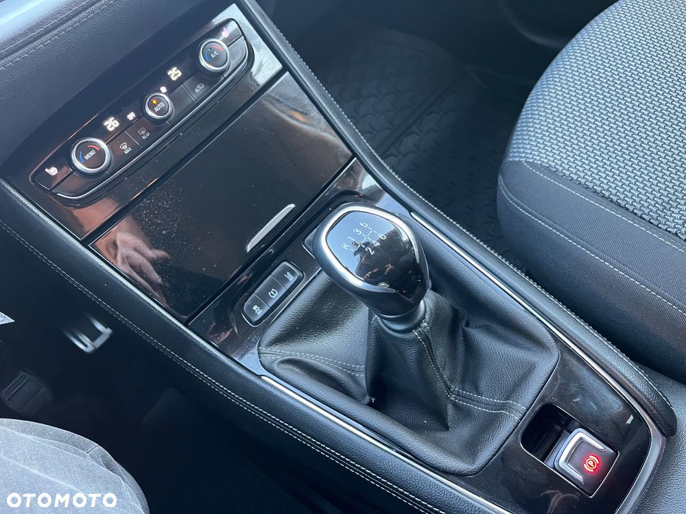 Opel Grandland X 1.2 T GPF Design Line S&S - 13