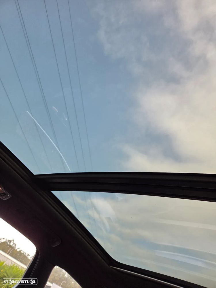 Volvo XC 40 2.0 D4 R-Design AWD - 8