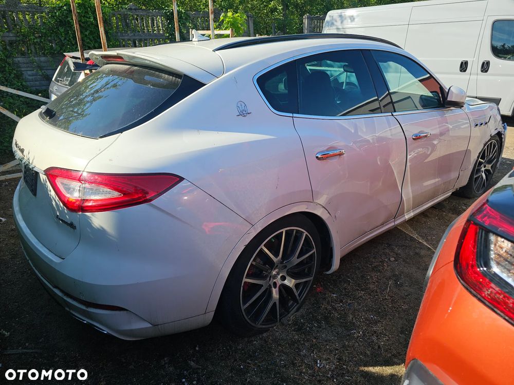 Maserati Levante S Q4 GranSport - 4