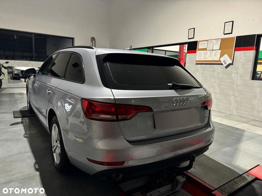 Audi A4 ver-avant-2-0-tdi-dpf-s-line-sportpaket - 6
