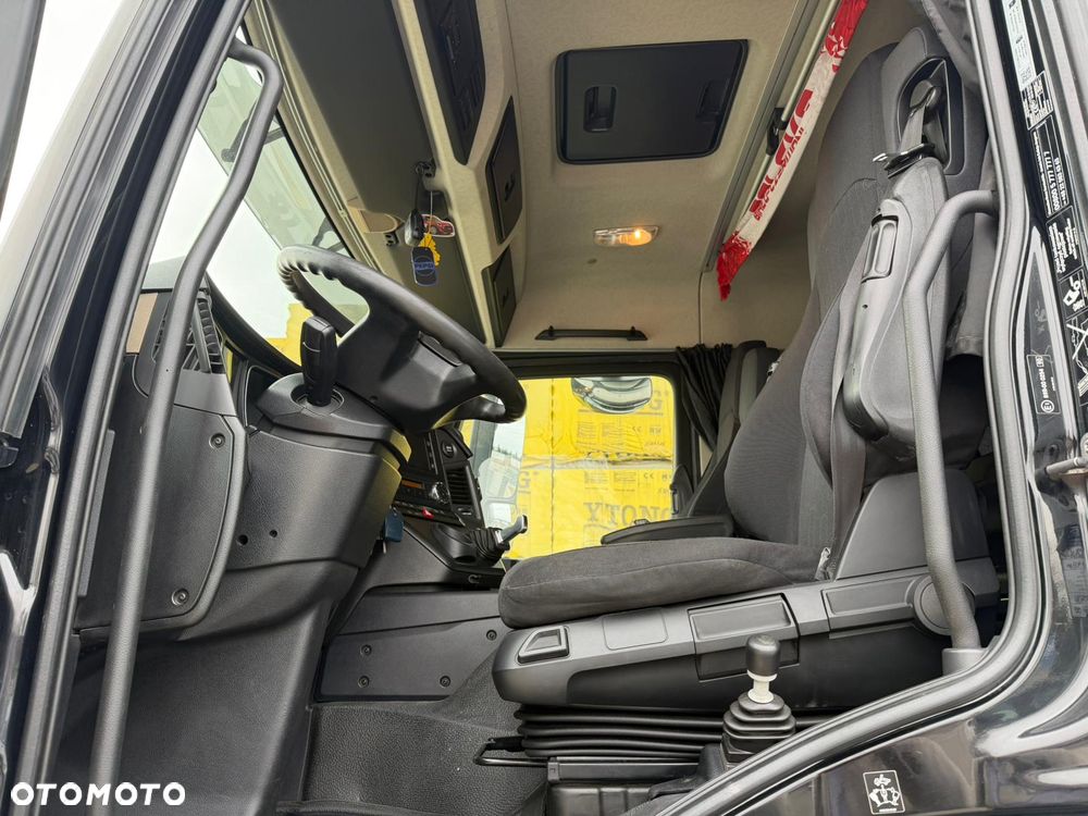 Mercedes-Benz Actros - 17