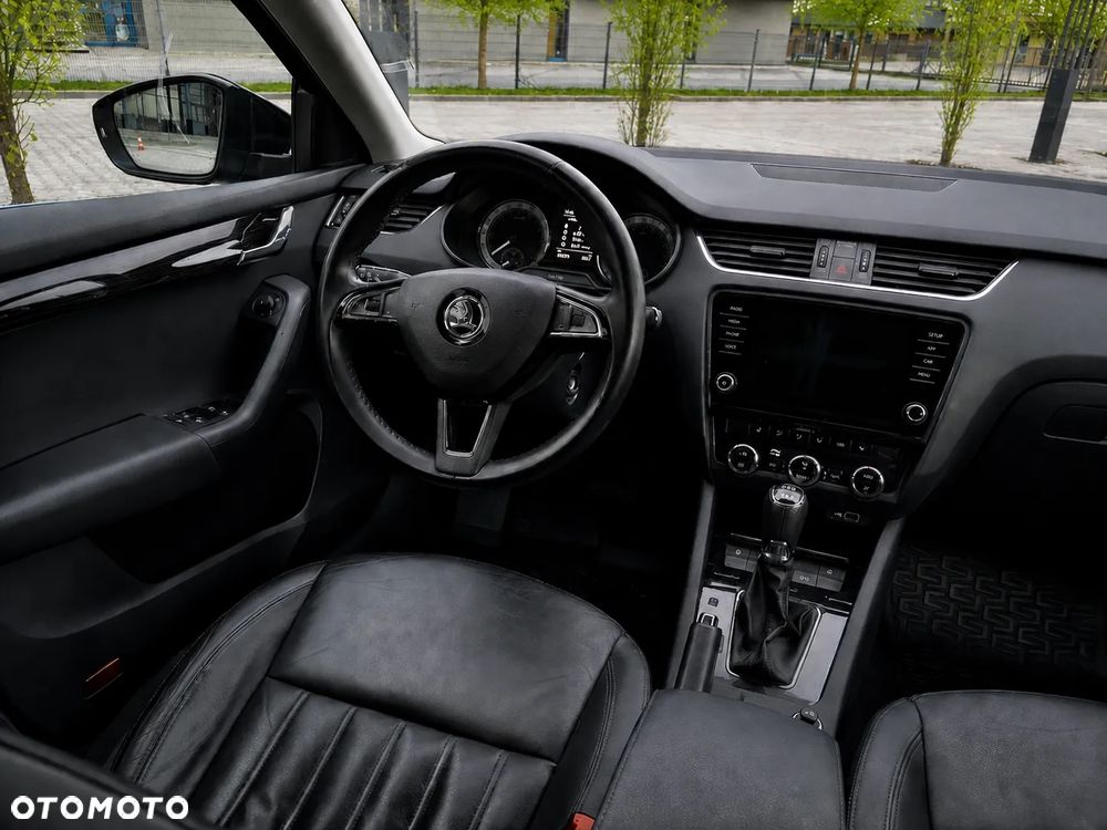 Skoda Octavia 2.0 TDI 4x4 Style DSG - 14
