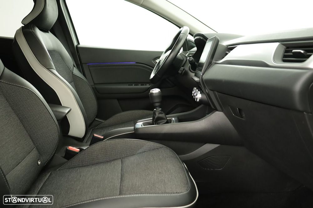 Renault Captur 1.0 TCe Techno Bi-Fuel - 23