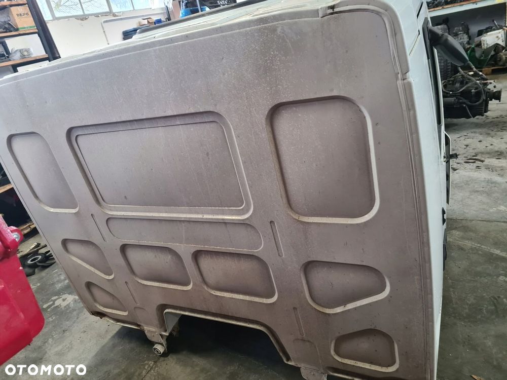 Kabina Renault Midlum 22.5 DCI - 6