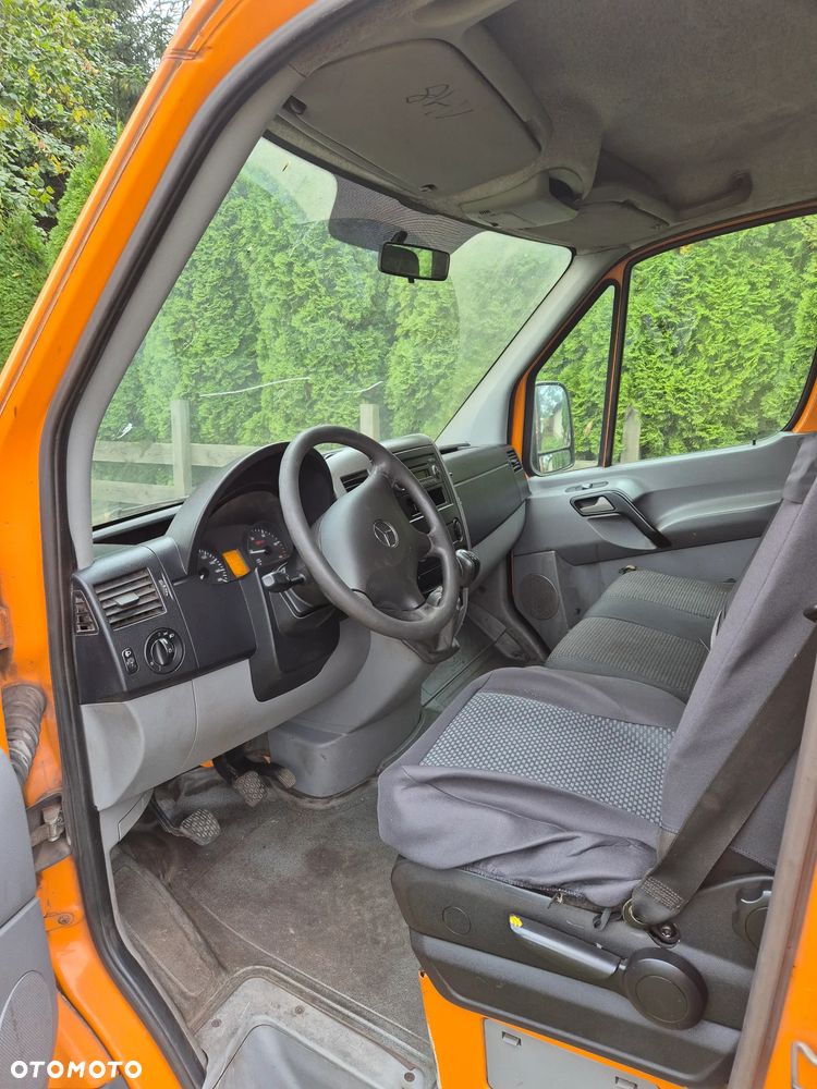 Mercedes-Benz Sprinter - 8