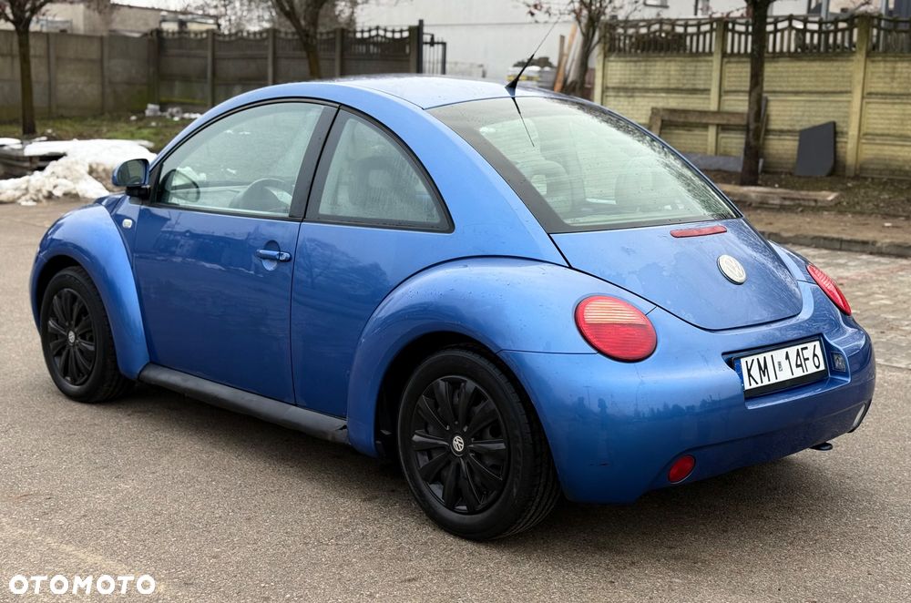 Volkswagen New Beetle - 5