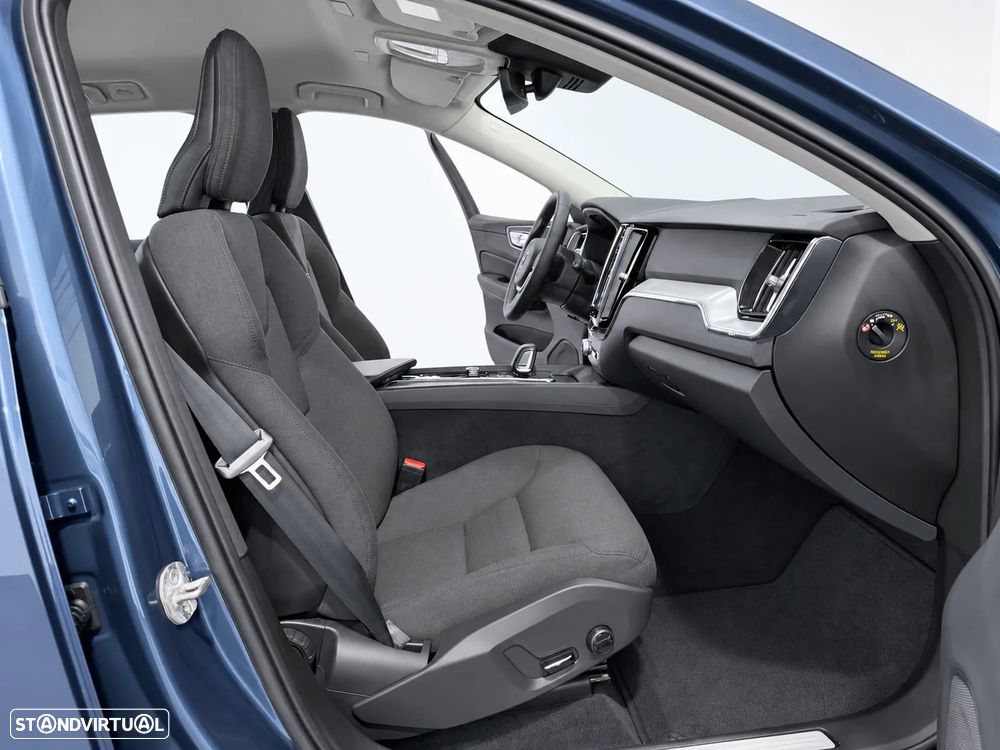 Volvo XC 60 2.0 B4 Momentum - 35