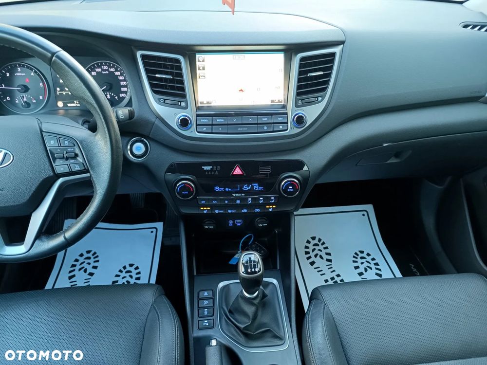 Hyundai Tucson 1.7 CRDI BlueDrive GO 2WD - 31