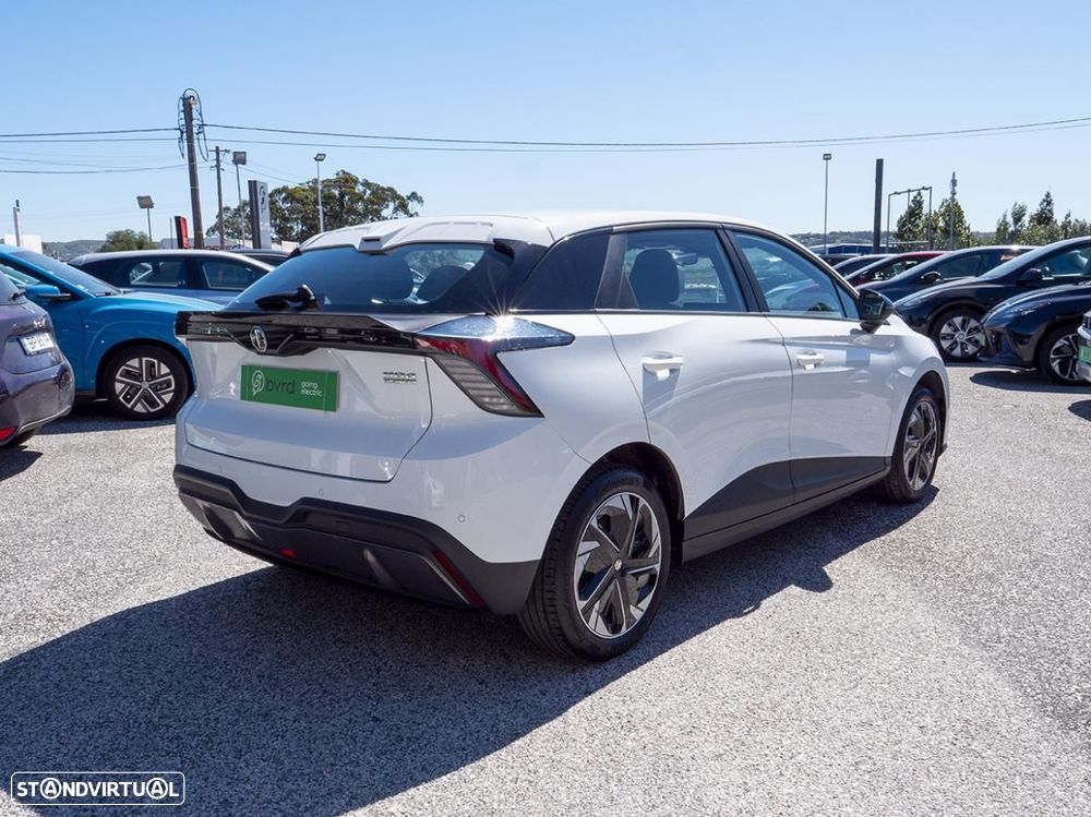 MG MG4 51 kWh Standard - 16