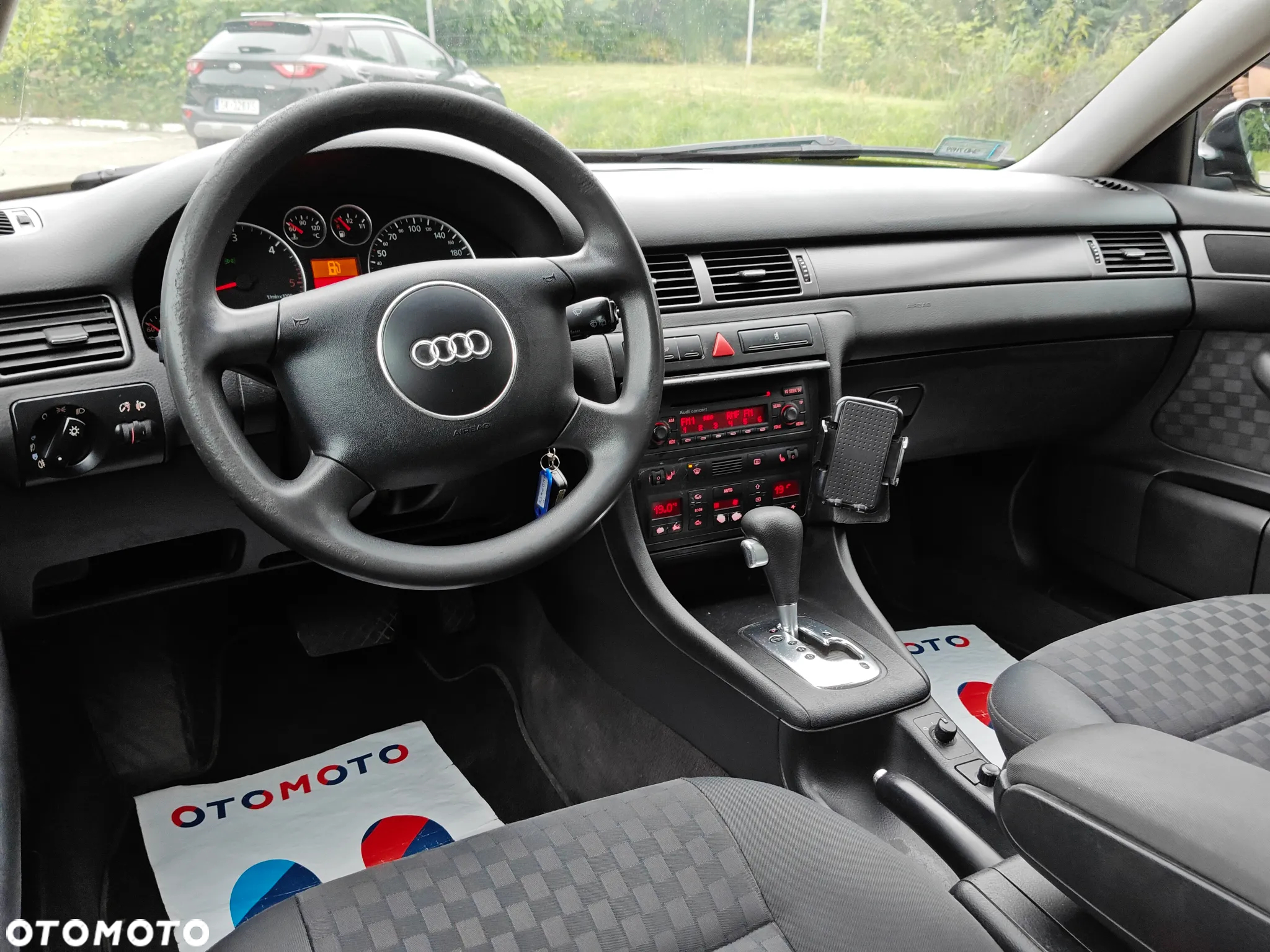 Audi A6 - 6