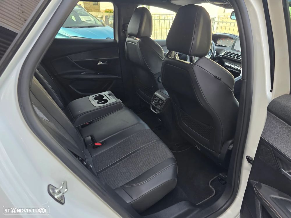 Peugeot 3008 1.5 BlueHDi GT Line EAT8 - 41