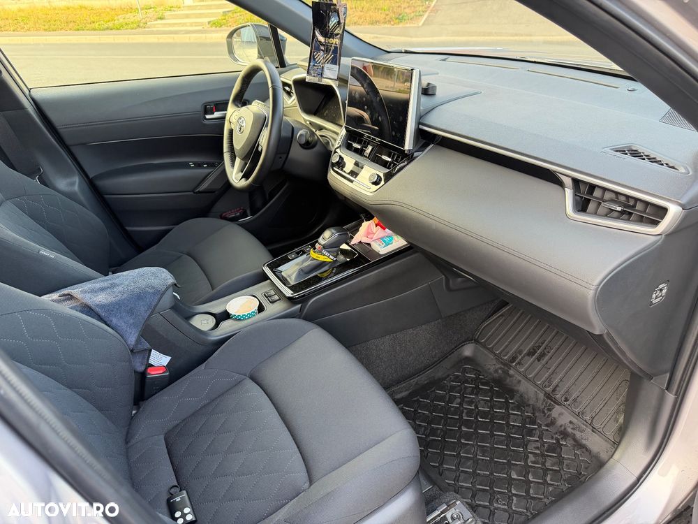 Toyota Corolla - 11