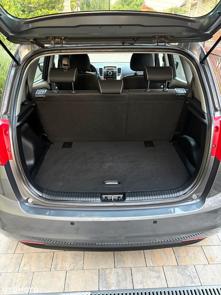 Kia Venga 1.6 M - 19