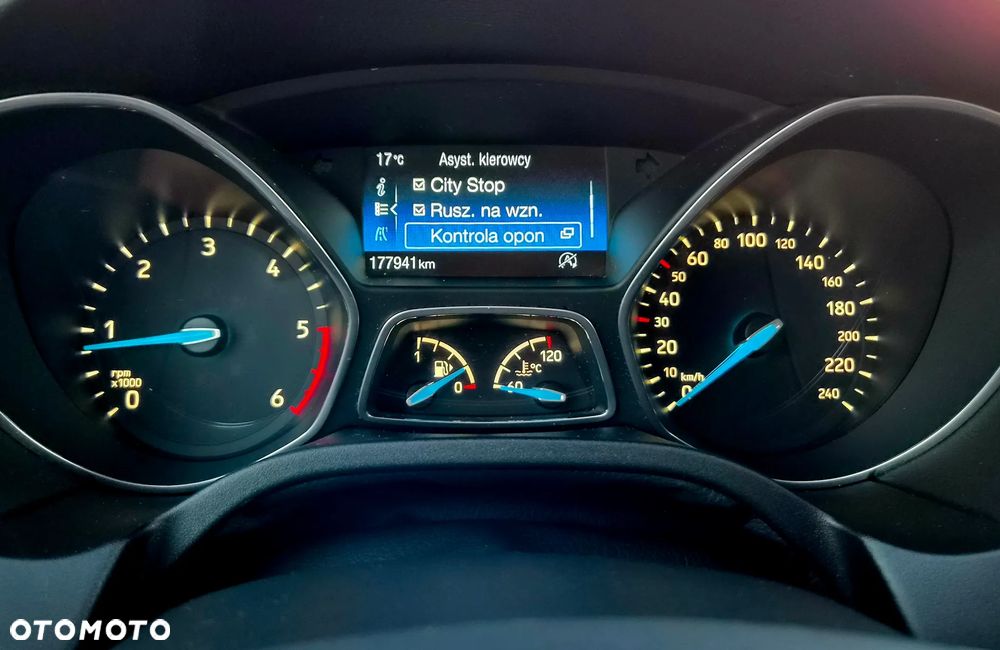 Ford Focus 1.5 TDCi DPF Start-Stopp-System Business - 26