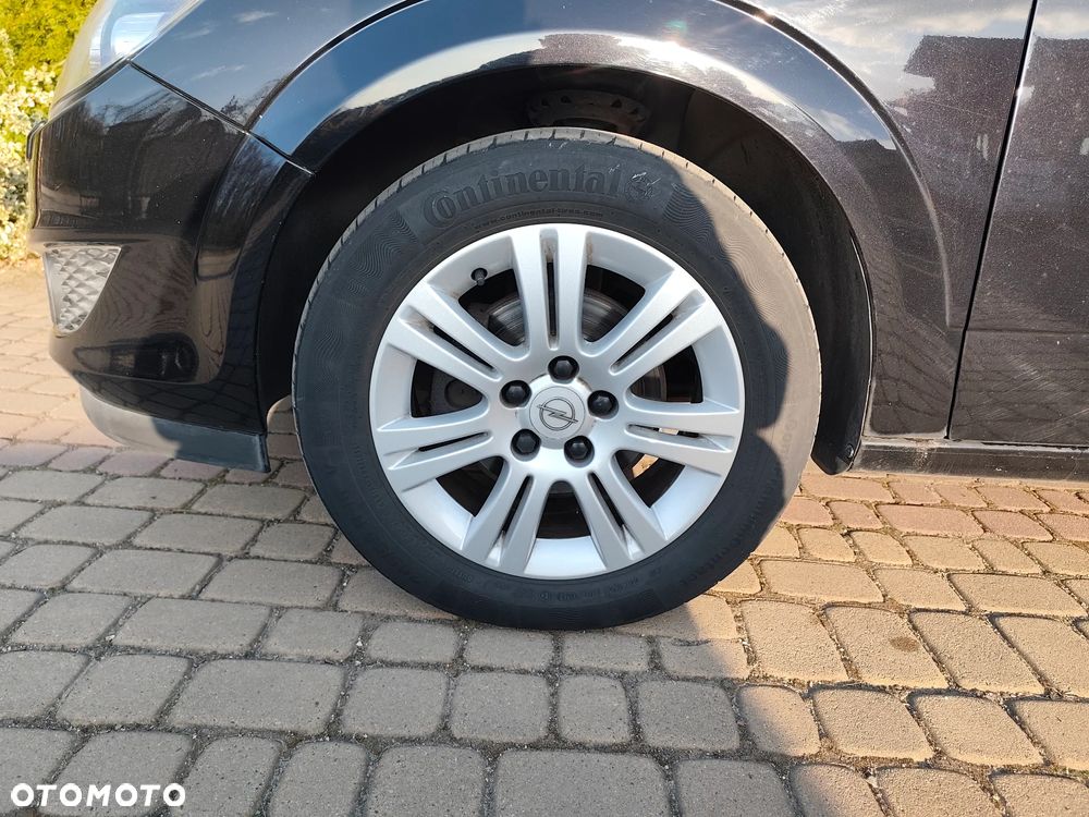 Opel Astra 1.6 Active - 27