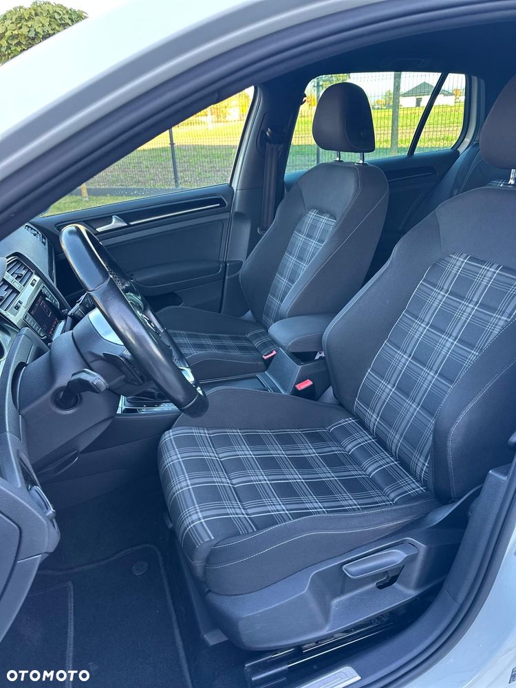 Volkswagen Golf 2.0 TDI BMT GTD DSG - 25