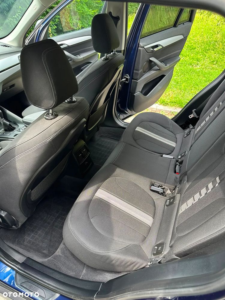 BMW X1 sDrive18i - 23