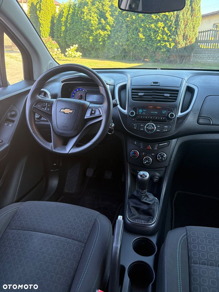 Chevrolet Trax 1.4T AWD LS - 23