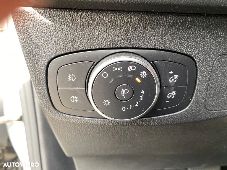 Ford Focus 1.0 EcoBoost Titanium - 12