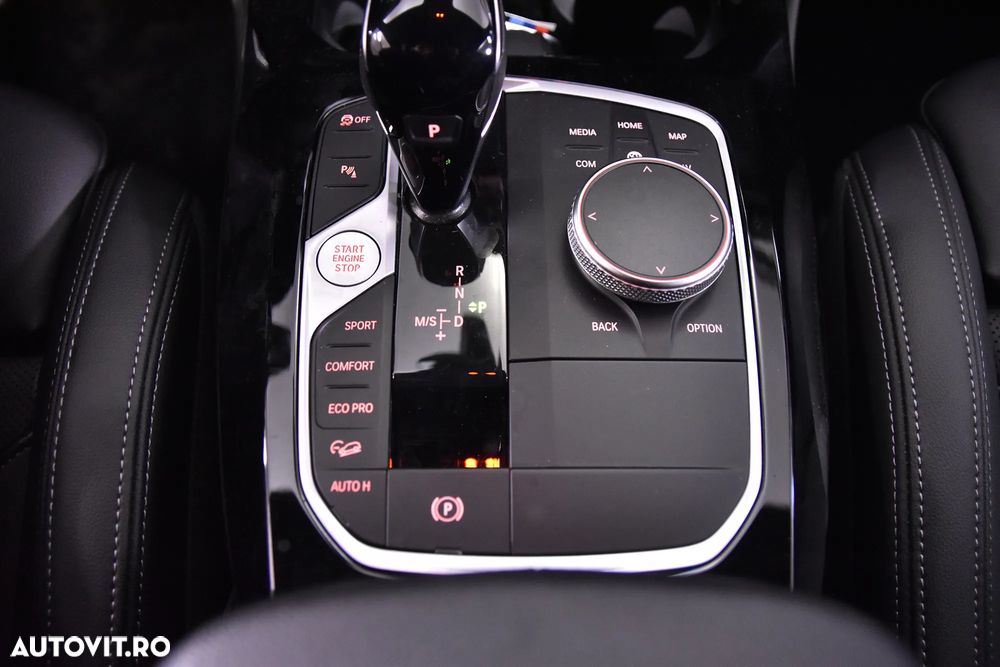 BMW X4 xDrive20i AT MHEV - 17