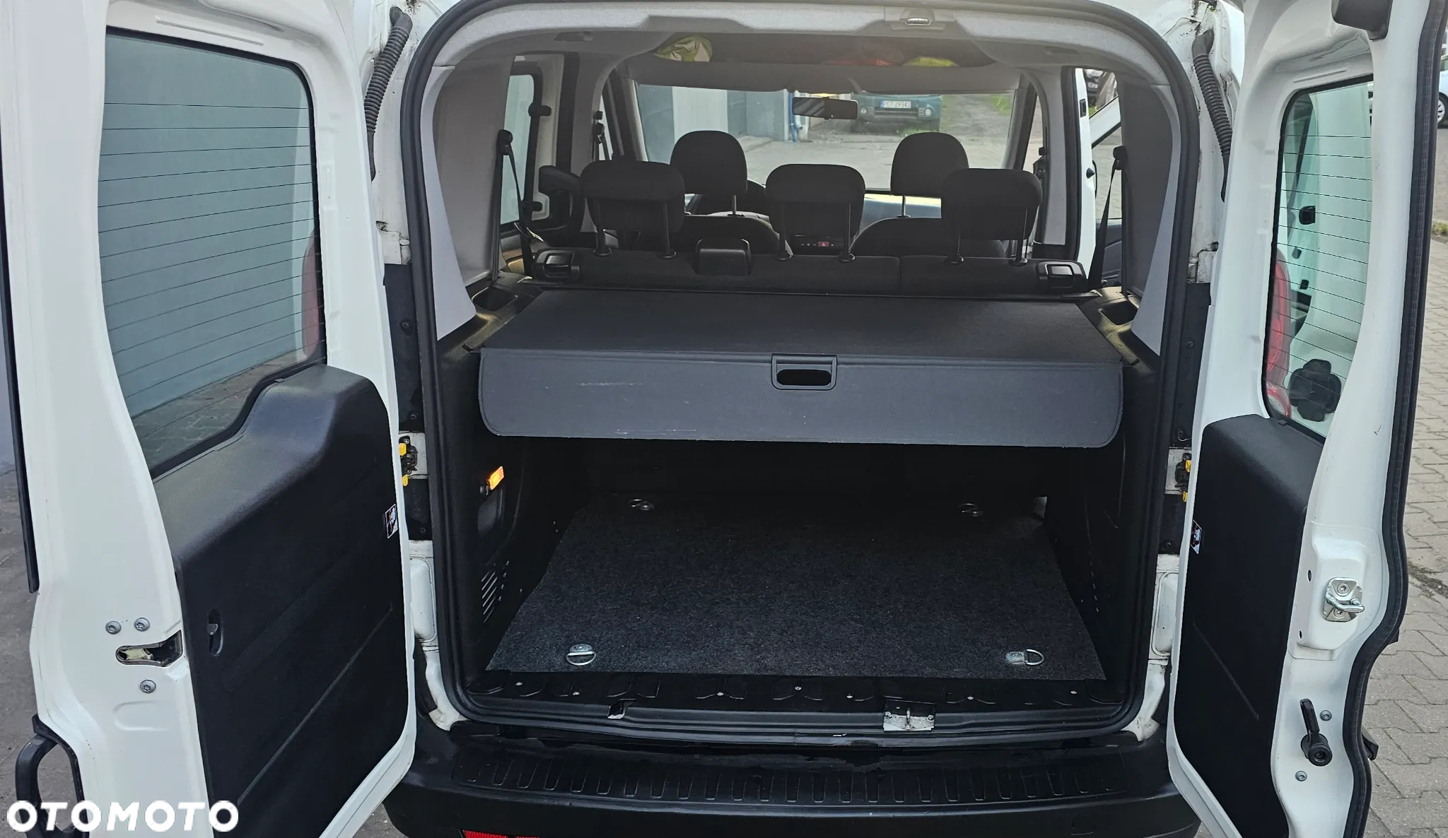 Fiat Doblo 1.4 16V Active - 10