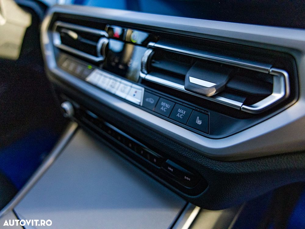 BMW Seria 3 320i AT - 11