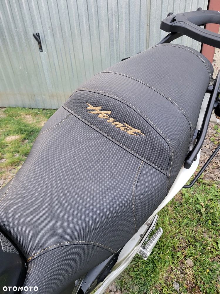 Honda Hornet - 4